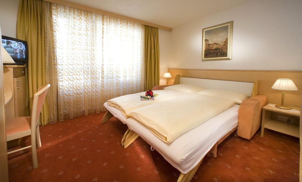 Hotel Hochland Nauders Room photo